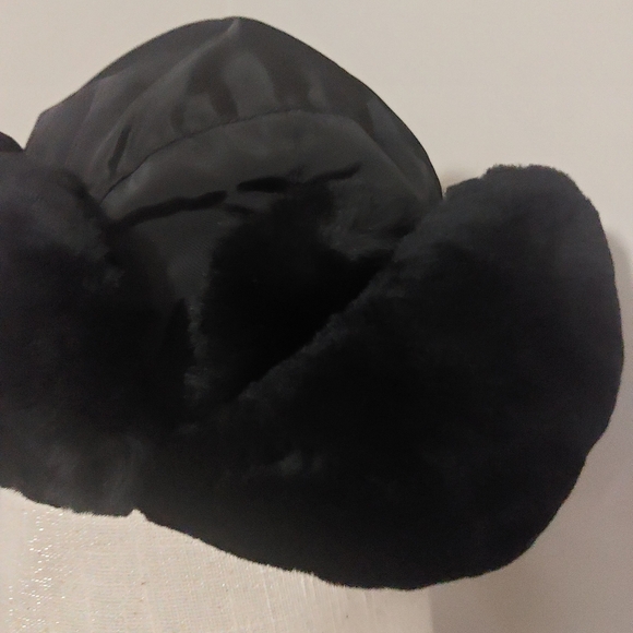 Woolsey new trappers sheep skin hat. Black can be worn 2 ways - Picture 3 of 14